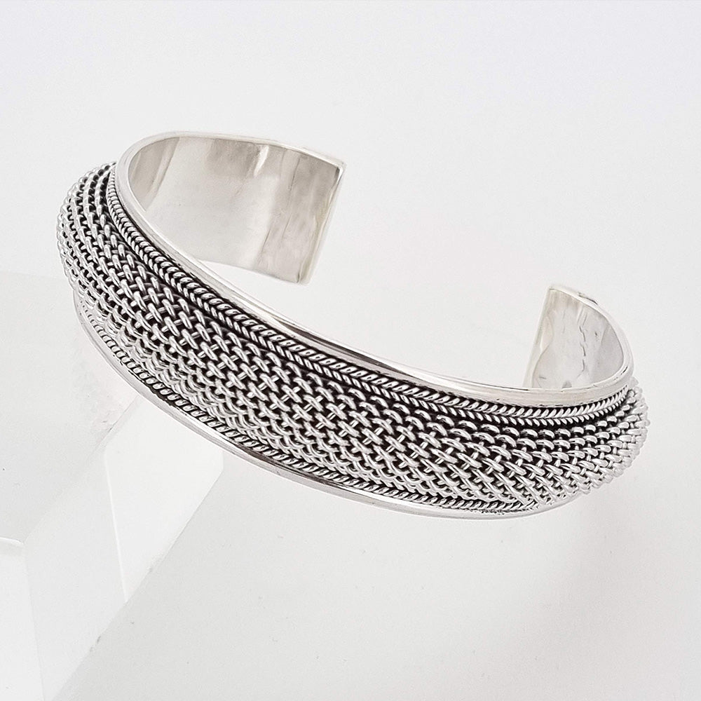 Beautiful 925 Sterling Silver Woven Bangle